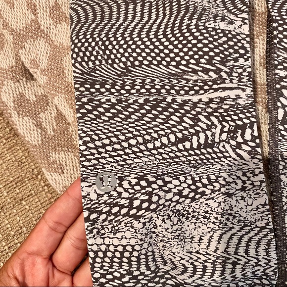 Lululemon Fast & Free 7/8 Tight II *Nulux 25" - Picture 7 of 10